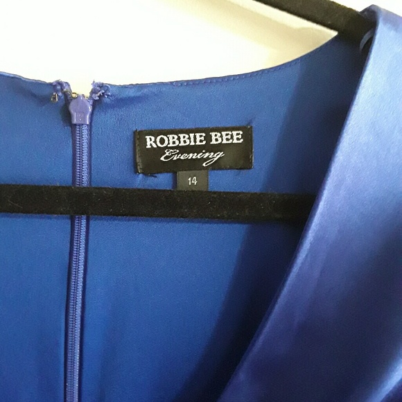 Evening dress - Picture 4 of 5